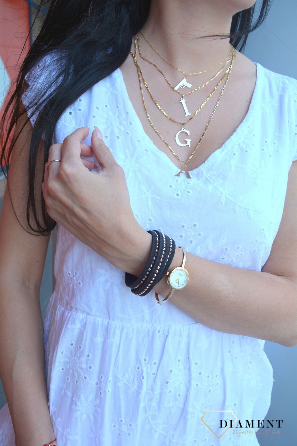 Złota zawieszka literka R.jpg